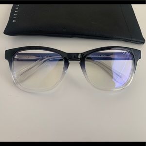 Quay HARDWIRE MINI Blue Light glasses